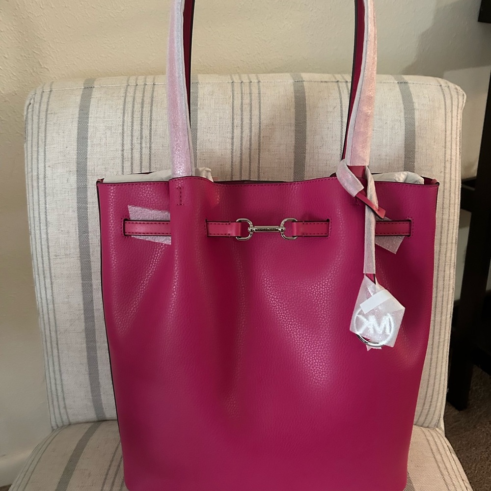 Michael Kors Pink Tote Bag - Picture 3 of 6